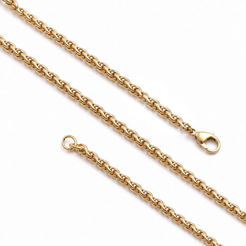 Çapraz konumda 4 mm gold hasır örgü zincir, kilit tarafı öne dönük