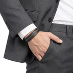 El cepteyken görünen siyah ve beyaz deri sıraların çizgili deseni